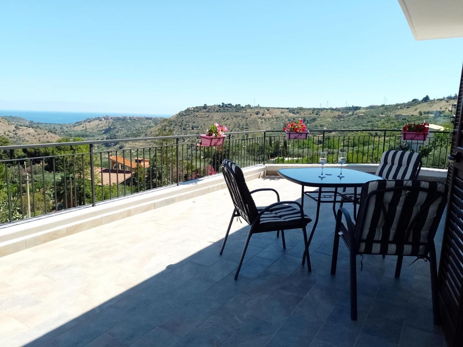Granatelli Holiday Home Altavilla Milicia Extérieur photo