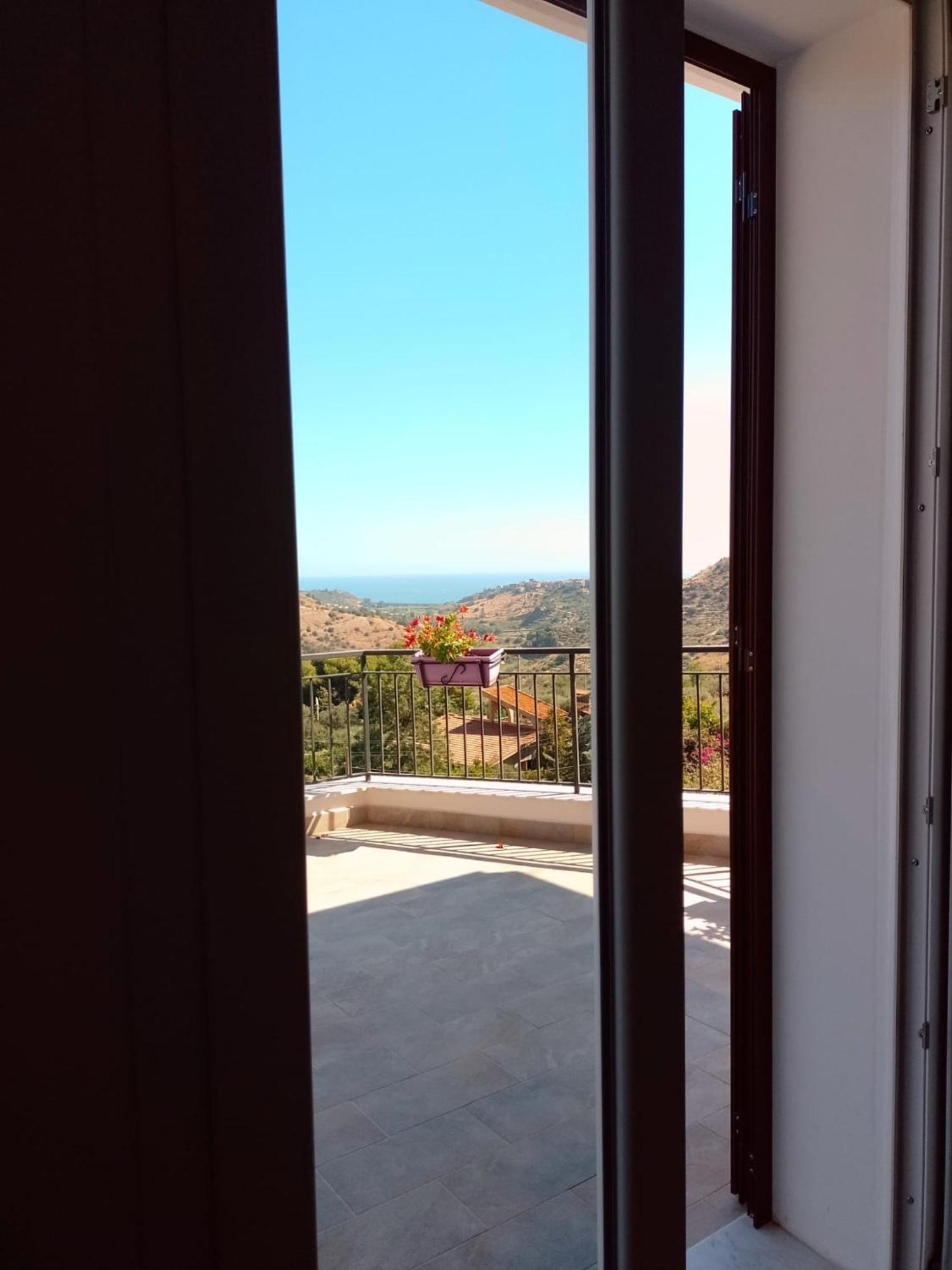 Granatelli Holiday Home Altavilla Milicia Extérieur photo